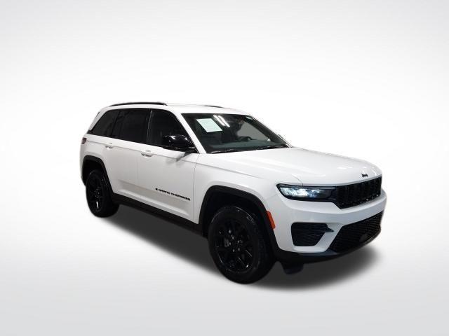 used 2024 Jeep Grand Cherokee car, priced at $31,499