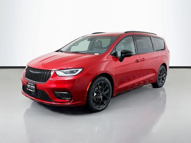 new 2026 Chrysler Pacifica car, priced at $41,592
