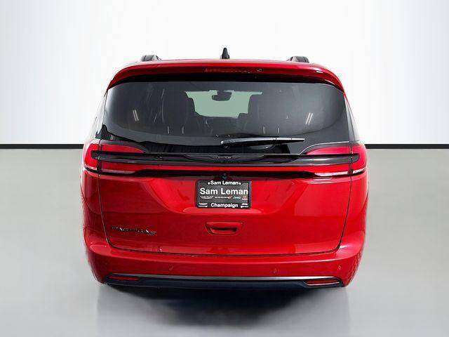 new 2026 Chrysler Pacifica car, priced at $41,592
