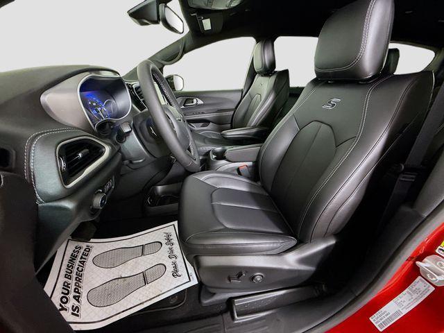 new 2026 Chrysler Pacifica car, priced at $41,592