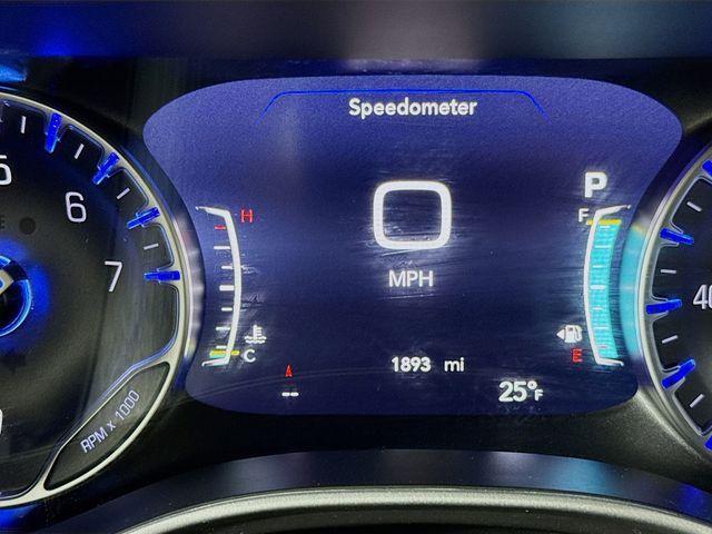 used 2025 Chrysler Pacifica car, priced at $38,990