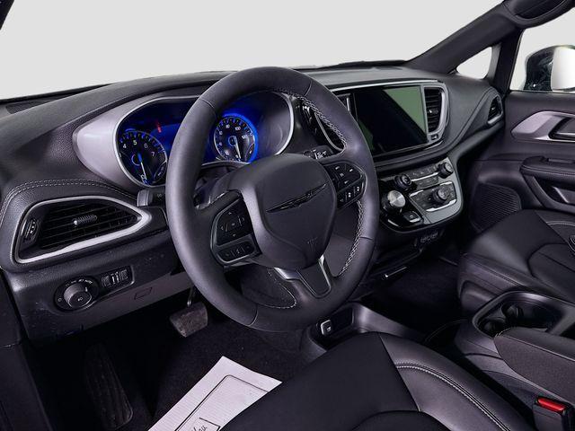 used 2025 Chrysler Pacifica car, priced at $38,990