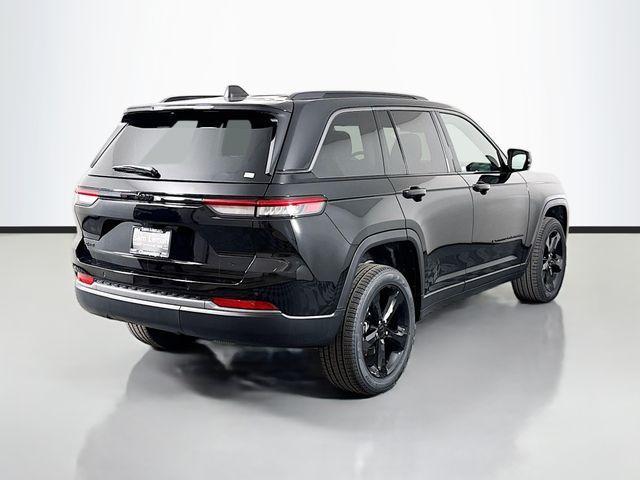 new 2026 Jeep Grand Cherokee car, priced at $44,992