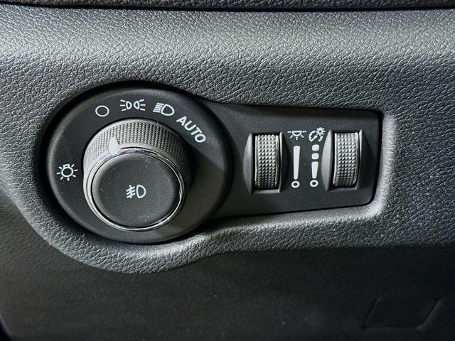 new 2026 Chrysler Pacifica car, priced at $40,885