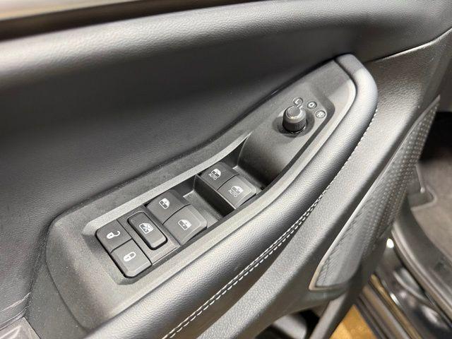 used 2024 Jeep Grand Cherokee car, priced at $34,995