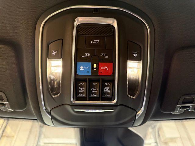 used 2024 Jeep Grand Cherokee car, priced at $34,995