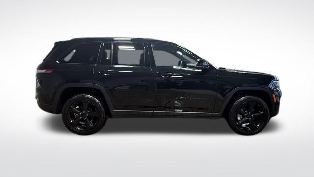 used 2024 Jeep Grand Cherokee car, priced at $34,995