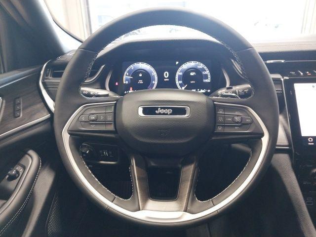 new 2025 Jeep Grand Cherokee L car, priced at $42,720