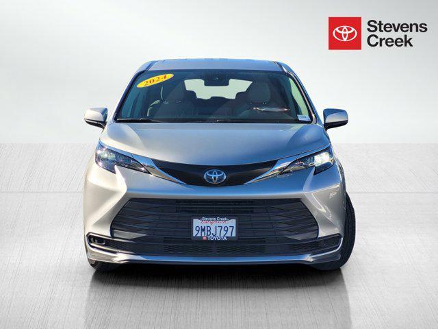 used 2024 Toyota Sienna car, priced at $38,900