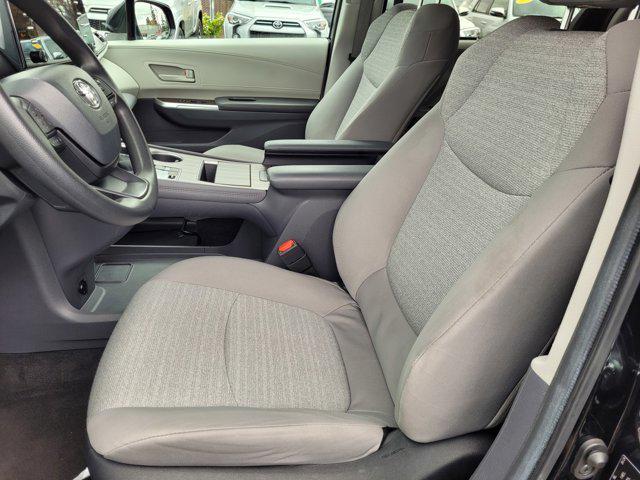 used 2024 Toyota Sienna car, priced at $38,900