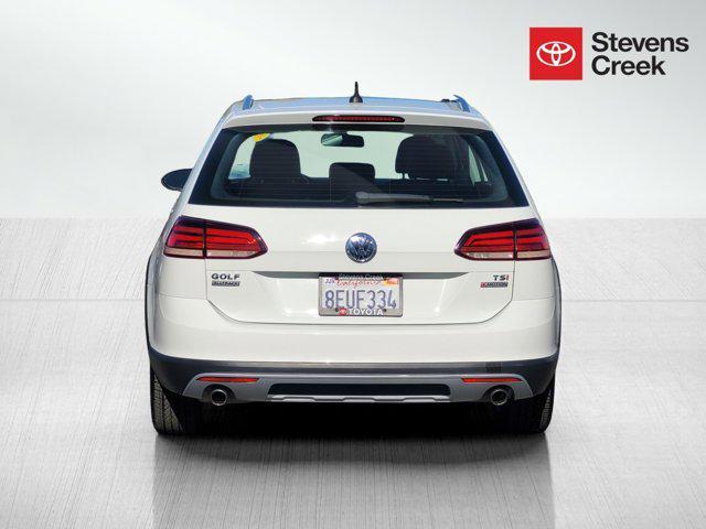 used 2018 Volkswagen Golf Alltrack car, priced at $18,900