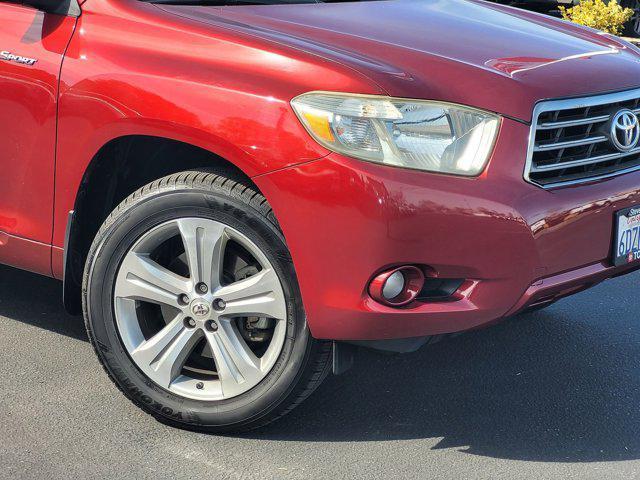 used 2008 Toyota Highlander car, priced at $12,900