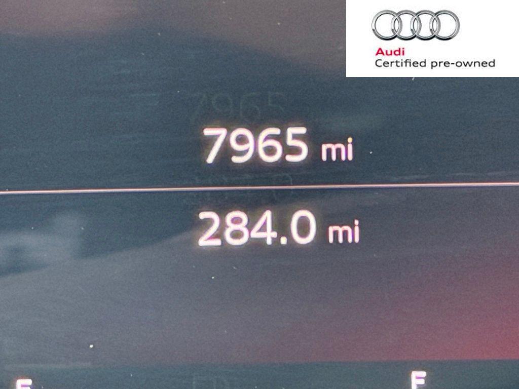 Audi Q5 view 18