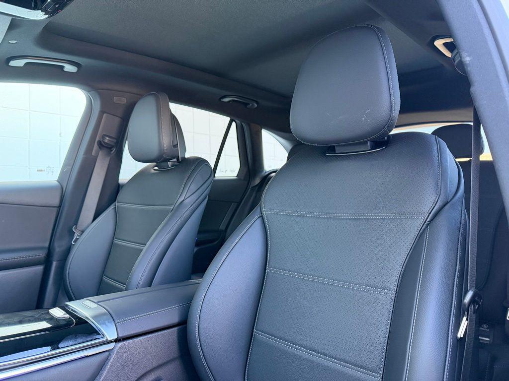 Mercedes-Benz GLC view 20