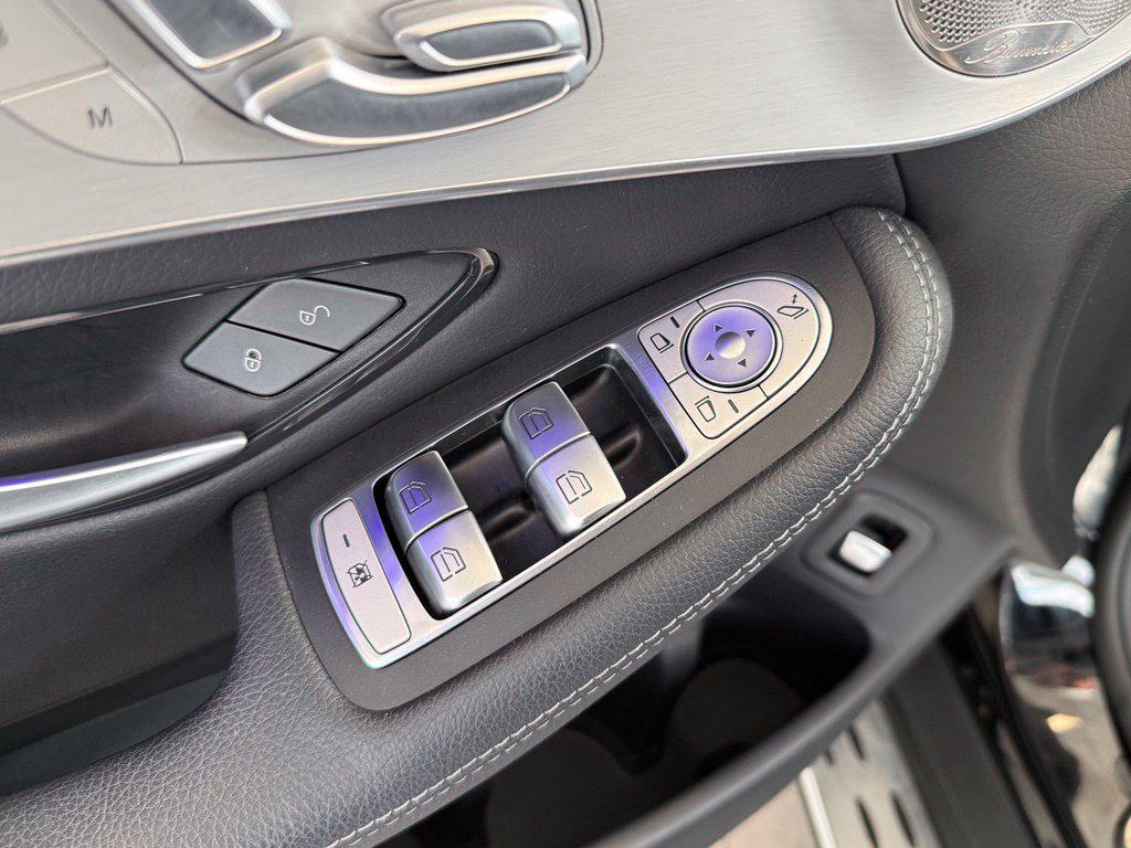 Mercedes-Benz GLC view 18