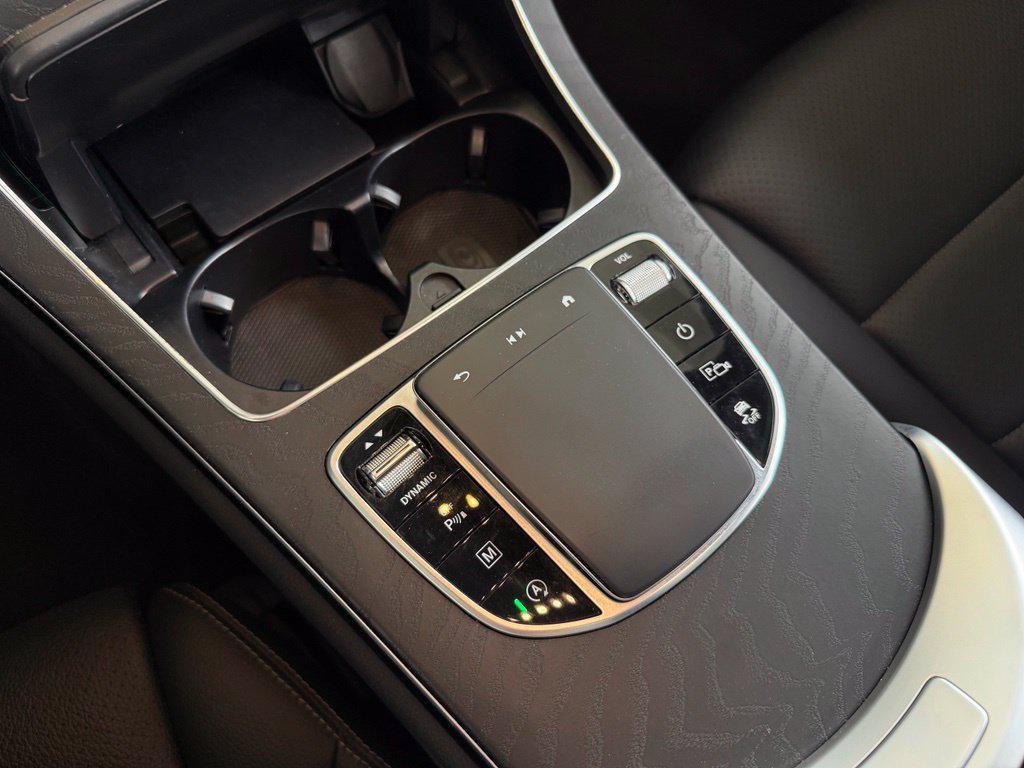 Mercedes-Benz GLC view 24