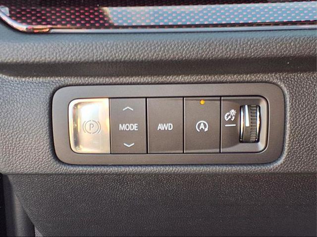 new 2026 Chevrolet Traverse car, priced at $61,220