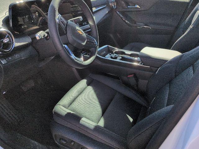 new 2026 Chevrolet Equinox car, priced at $33,830