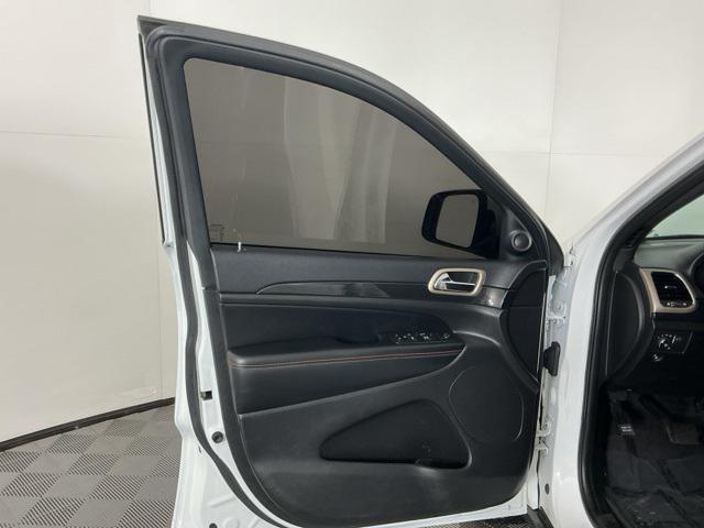 used 2017 Jeep Grand Cherokee car, priced at $14,871