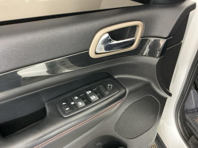 used 2017 Jeep Grand Cherokee car, priced at $14,871