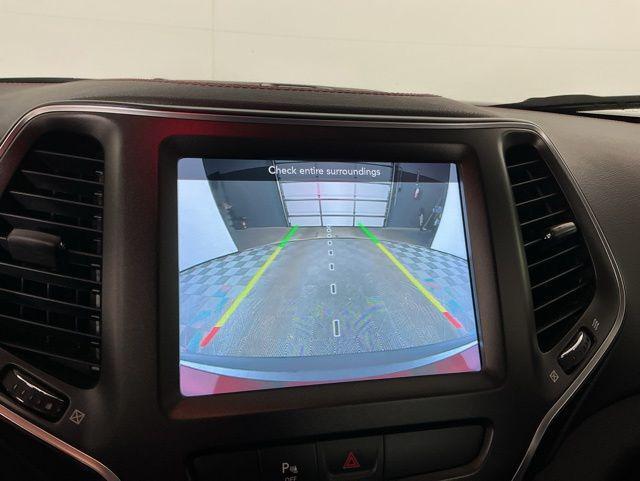 used 2019 Jeep Cherokee car, priced at $22,171