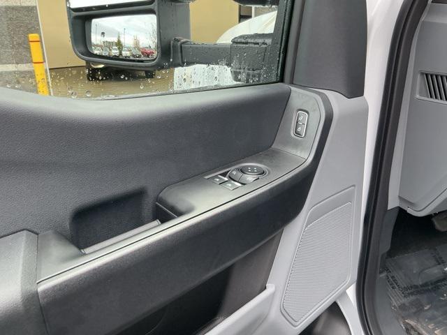 new 2025 Ford F-450 car, priced at $93,516