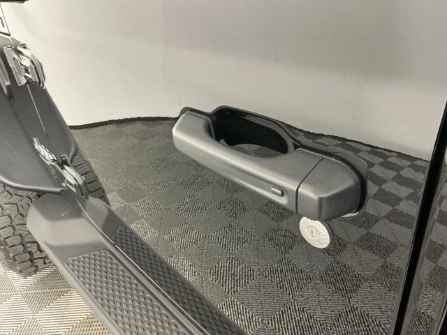 used 2020 Jeep Gladiator car, priced at $33,372