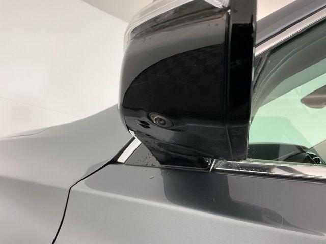 used 2020 Chevrolet Traverse car, priced at $23,171