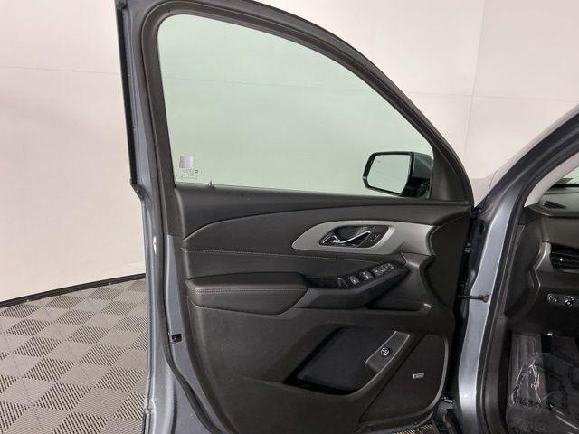 used 2020 Chevrolet Traverse car, priced at $23,171