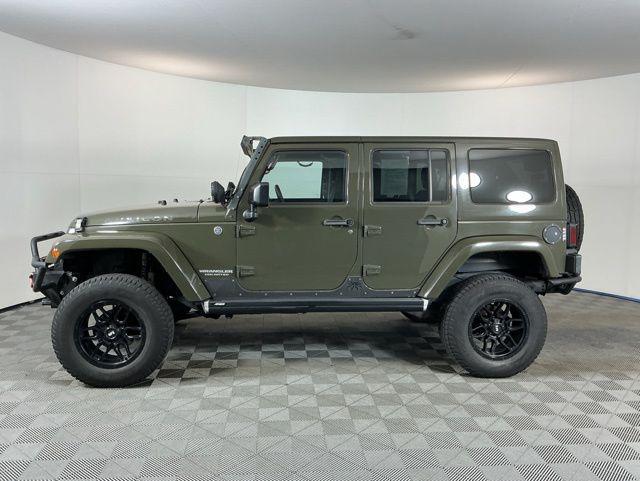 used 2015 Jeep Wrangler Unlimited car, priced at $22,171