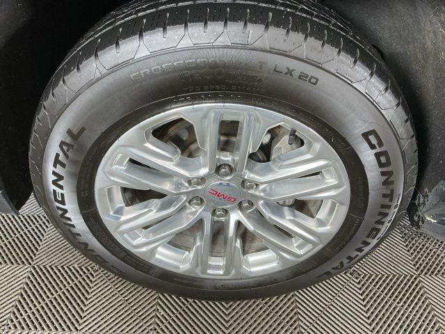 used 2023 GMC Yukon XL car, priced at $63,171