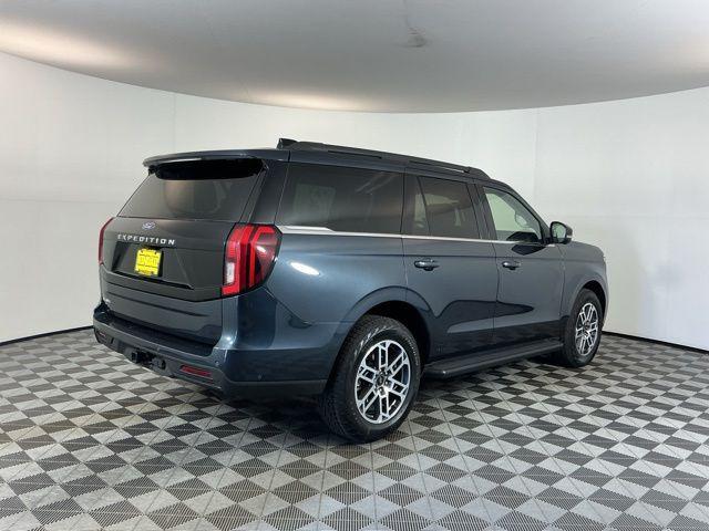 used 2025 Ford Expedition car, priced at $55,971