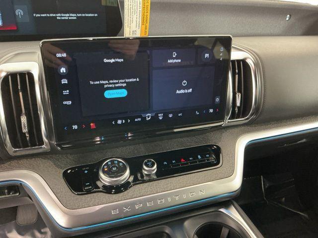 new 2025 Ford Expedition car, priced at $83,673