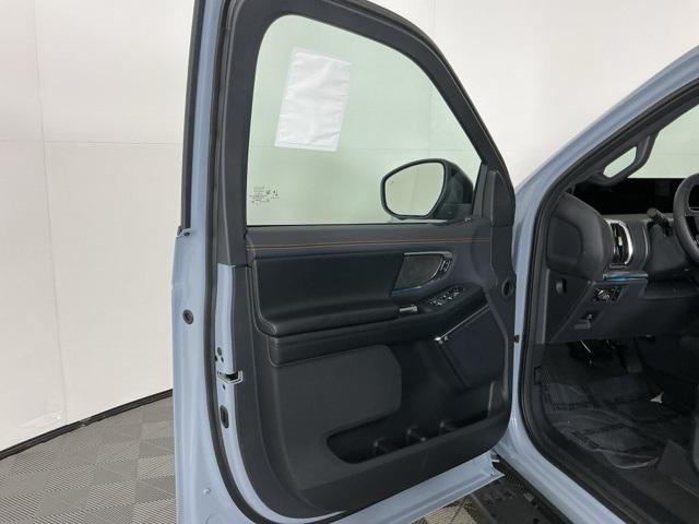 new 2025 Ford Expedition car, priced at $87,115