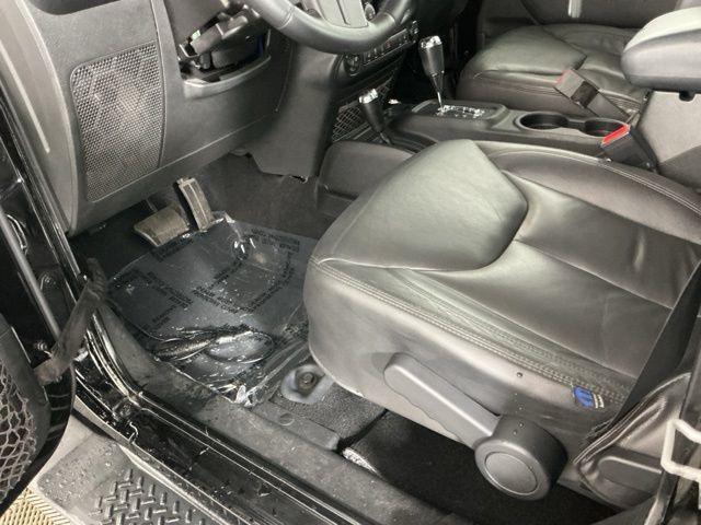 used 2014 Jeep Wrangler Unlimited car, priced at $10,171
