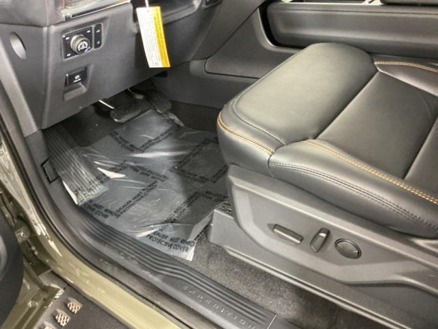 new 2025 Ford Expedition car, priced at $86,120