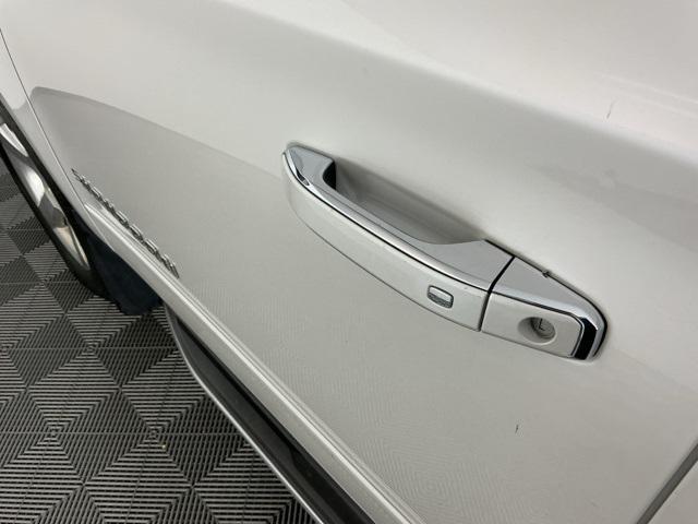 used 2016 Chevrolet Suburban car, priced at $16,772