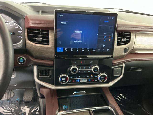 used 2024 Ford Expedition car, priced at $59,171