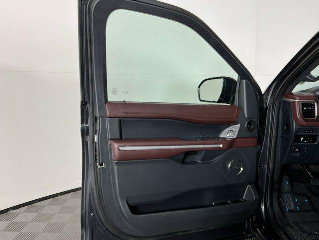 used 2024 Ford Expedition car, priced at $59,171