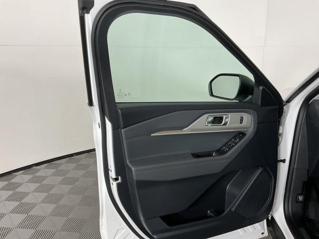 new 2026 Ford Explorer car, priced at $47,221