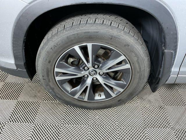 used 2017 Toyota Highlander car, priced at $24,971