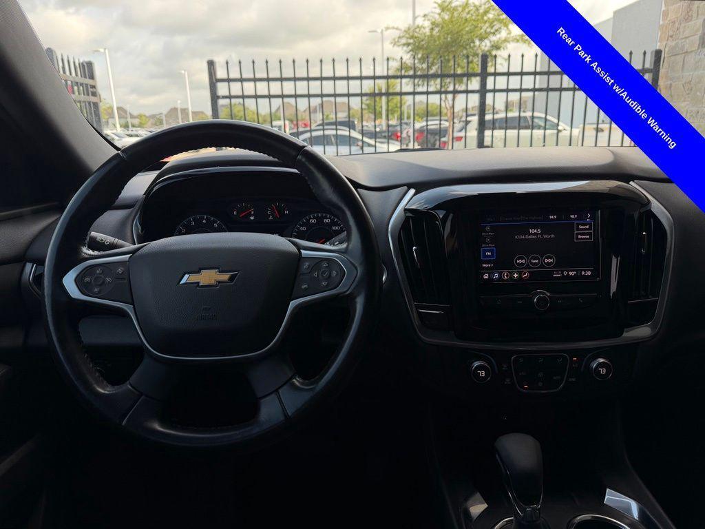 used 2022 Chevrolet Traverse car, priced at $25,747
