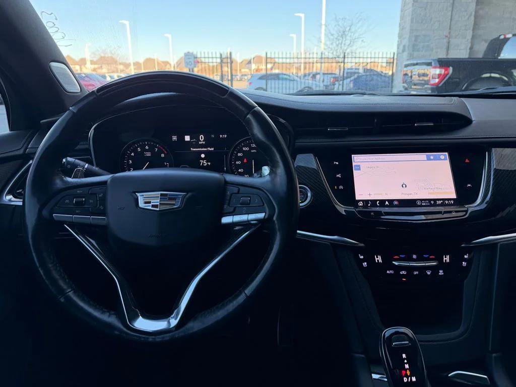 used 2022 Cadillac XT6 car, priced at $35,795
