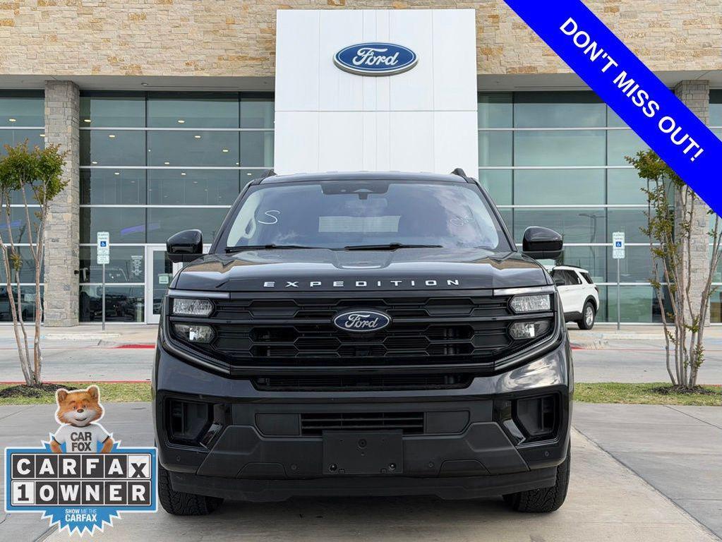 used 2025 Ford Expedition Max car, priced at $59,325