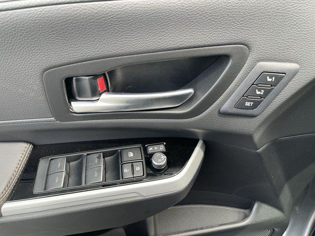 new 2026 Toyota Sienna car, priced at $63,014