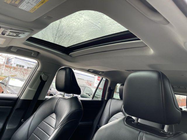 used 2021 Toyota Highlander car, priced at $29,000