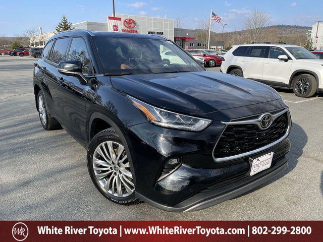 used 2023 Toyota Highlander car, priced at $40,500