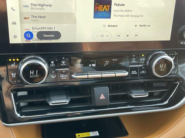 used 2023 Toyota Highlander car, priced at $40,500