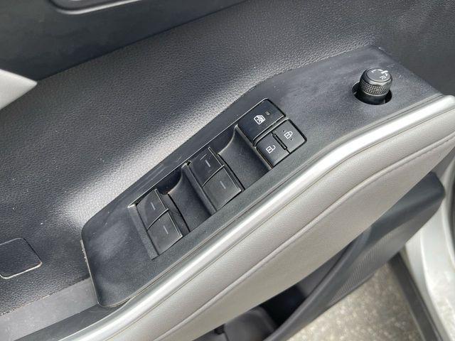 used 2020 Toyota Highlander car, priced at $26,900