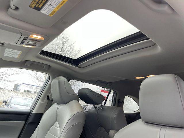 used 2020 Toyota Highlander car, priced at $26,900